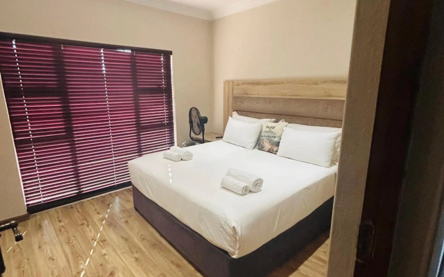 Bluewave Villa at 944 Kota