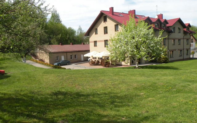 Amicus Hotel