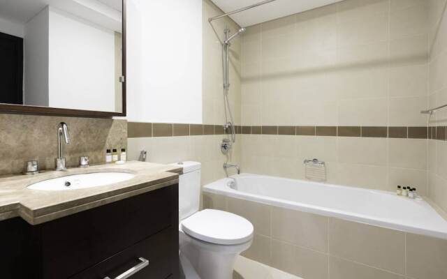 Incredible Apartment With Balcony - Fits 4