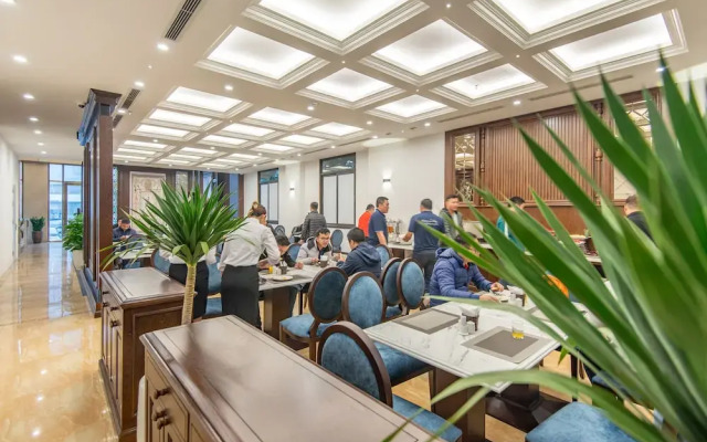 Reyna Luxury Hotel