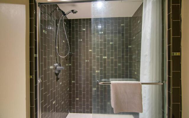 Regency on Beachwalk Waikiki by OUTRIGGER