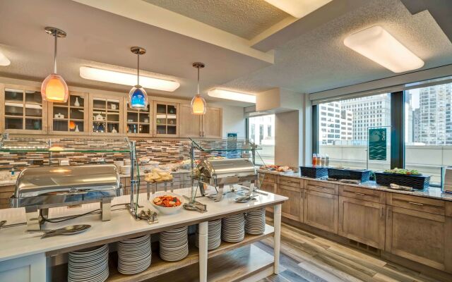Homewood Suites by Hilton Chicago-Downtown