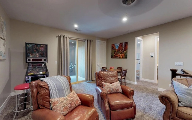 Desert Paradise Getaway 3 Bedroom Apts