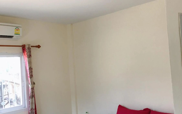 Baan Dongsak River view