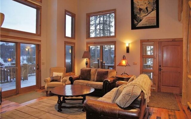 Dreamcatcher South 190 5 Br townhouse by RedAwning