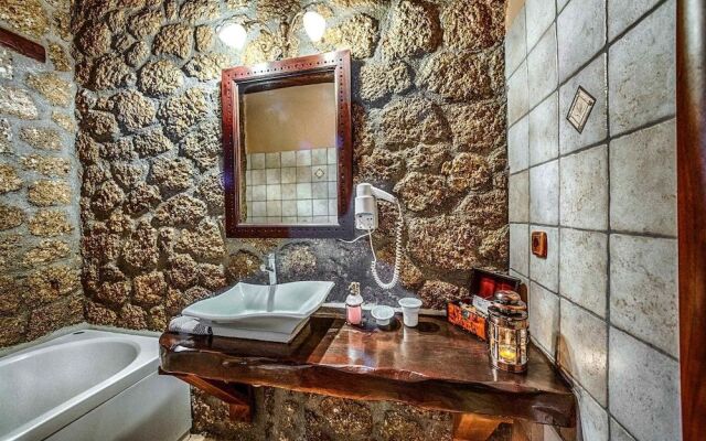 Pera Alonia Guest House