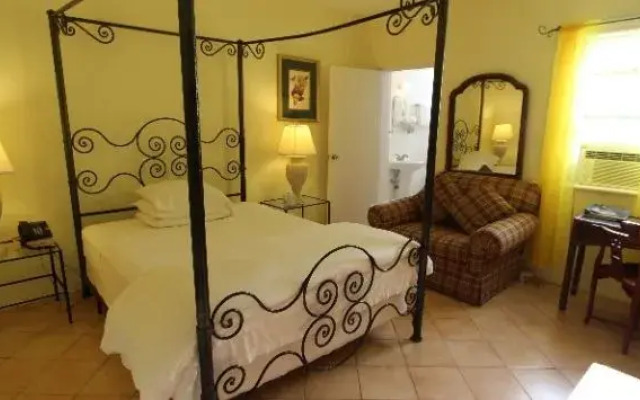 Aunt Nea's Inn at Hillcrest