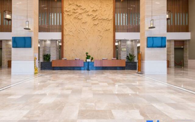 Xihai Hot Spring Holiday Hotel