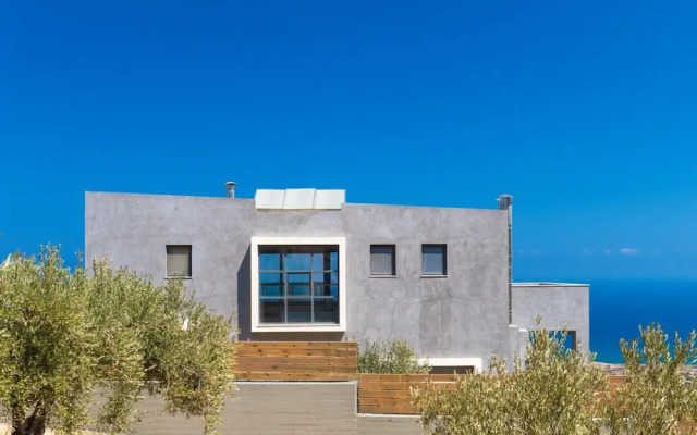 Villa Isidora - Stunning Stylish 3-bedroom Villa