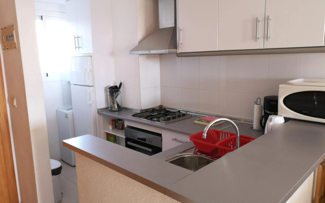 Acogedor apartamento frente al mar con piscina