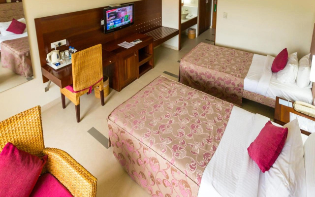 Hotel Devaragam