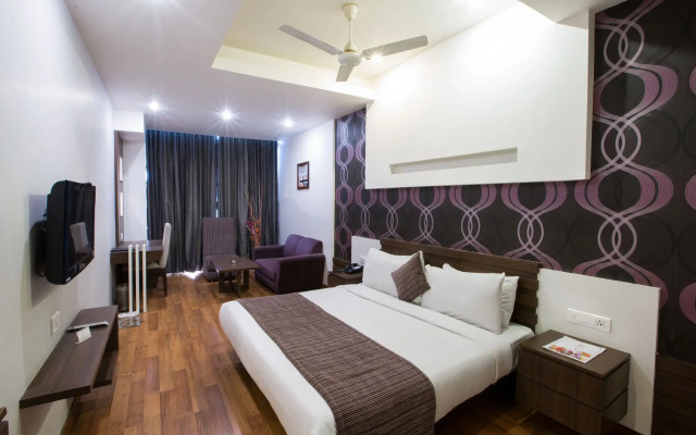 Hotel Narulas Aurrum