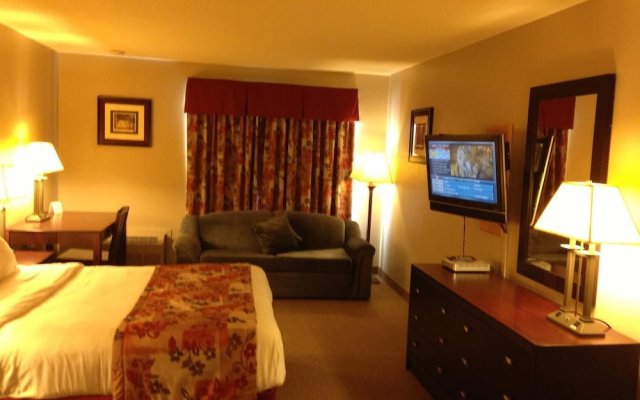Petawawa River Inn and Suites