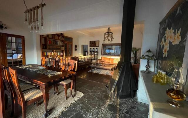 49 on Main: A Spacious Self Catering Guesthouse