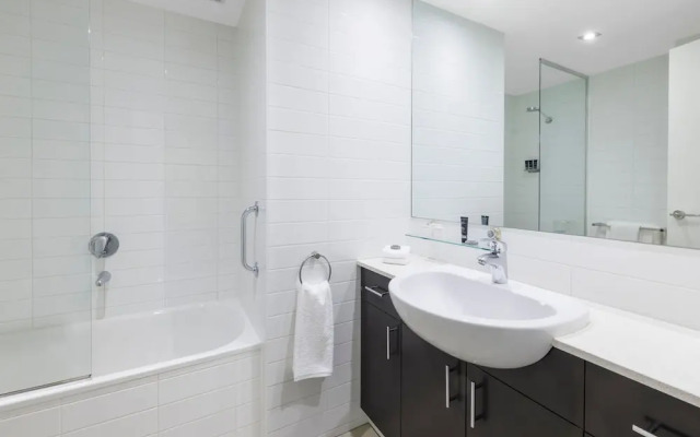 Adina Apartment Hotel Melbourne Northbank