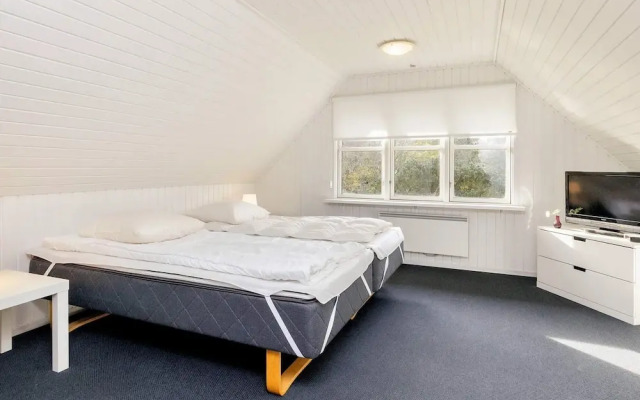 8 Person Holiday Home in Blavand