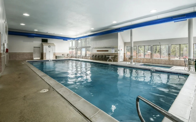 Montezuma 1771 by SummitCove Vacation Lodging