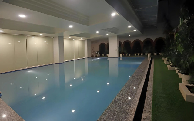 Hotel Magenta