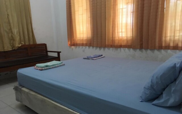 Oyo 1601 Anugrah Hotel