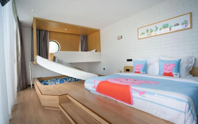 Bailu Zhiyin Hot Spring RV Campground