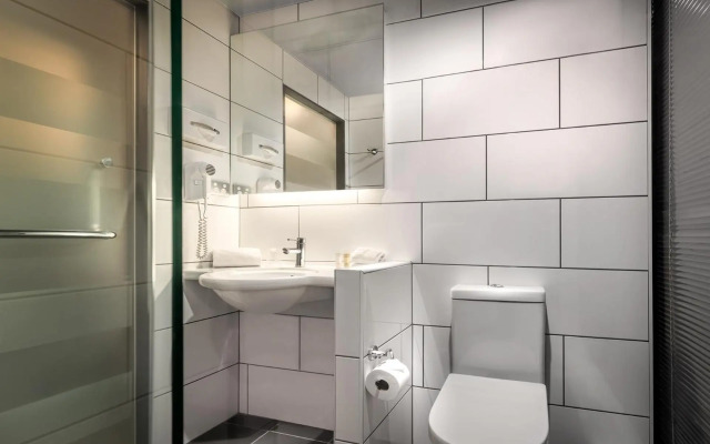 Essence Hotel Carlton