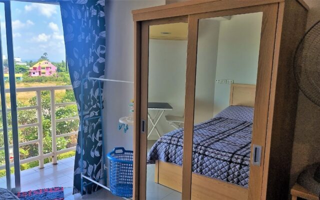 "sea View Apartment on Jomtien Beach Pattaya"