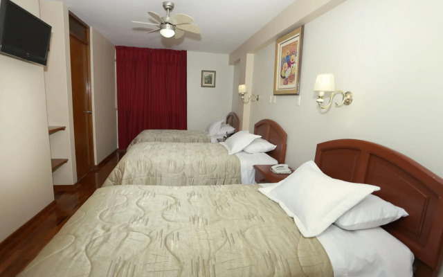 Hotel Manhattan Inn Airport