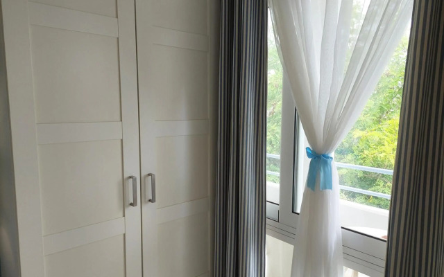 Seafront Studios & Apartments