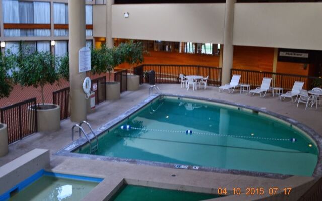 Clarion Hotel Muscatine