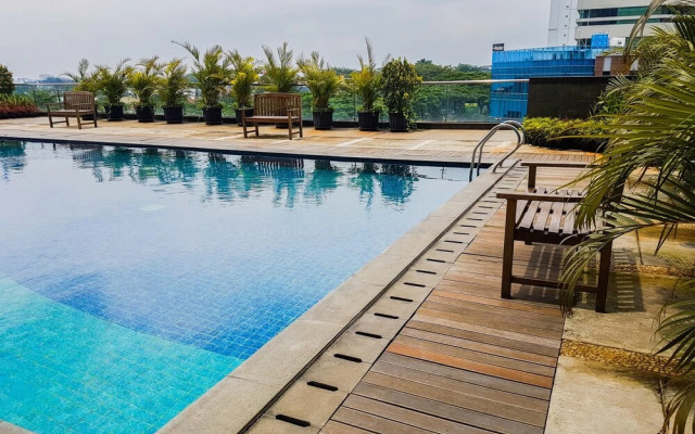 Tree Park Studio Apartment with Sofa Bed