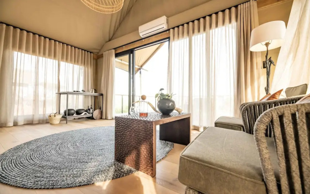 Mavela Game Lodge