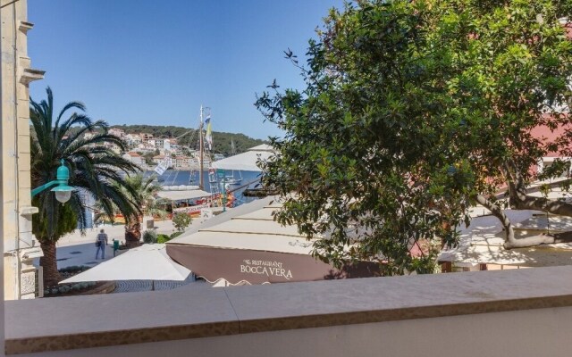 Mandarina - sea View Apartment Ana