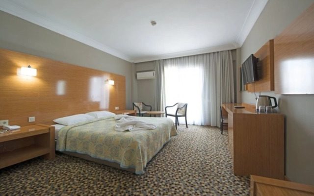 Ada Newday Resort Hotel