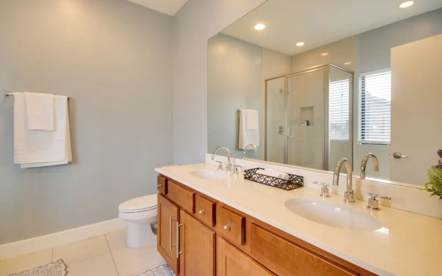 Spacious Eado Getaway < 1 Mi to Toyota Center!