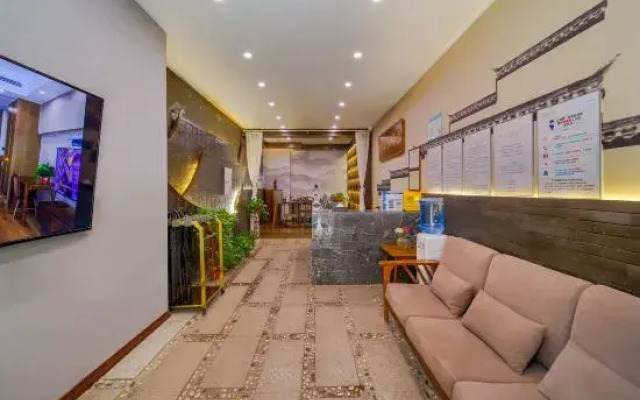 Mohist Impression Hotel (Xinxiang Baolong Plaza)