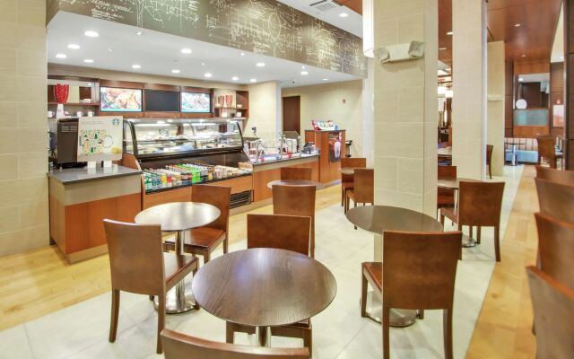 Embassy Suites by Hilton Fayetteville Fort Bragg