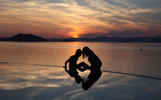 Ece Hotel Sovalye Island