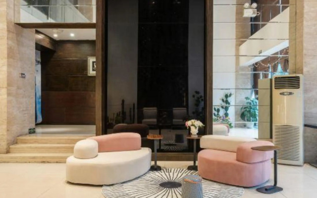 023 Boutique Hotel (Chongqing Guanyinqiao Jiu Street Branch)