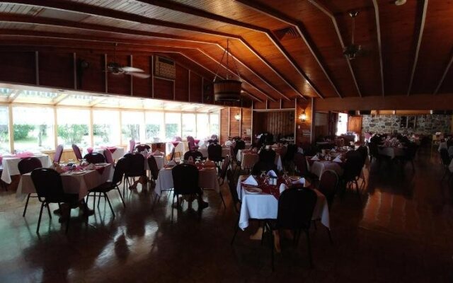 Hotel La Roche Pleureuse