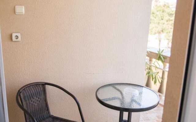 Hotel Dynes