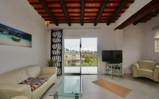 Casa Xiprers, 7 "Villa Santina"