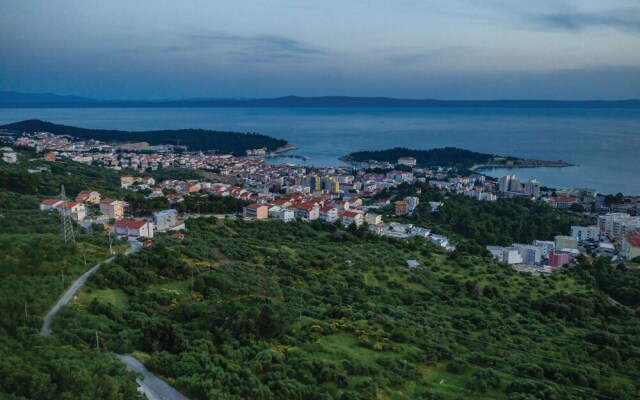 Amazing Home in Makarska with Hot Tub, Sauna & WiFi