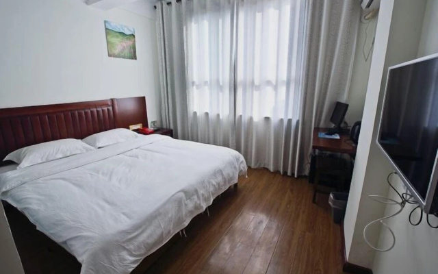 Tianyi Hotel Zhangjiajie – Guest Rooms – Zhangjiajie