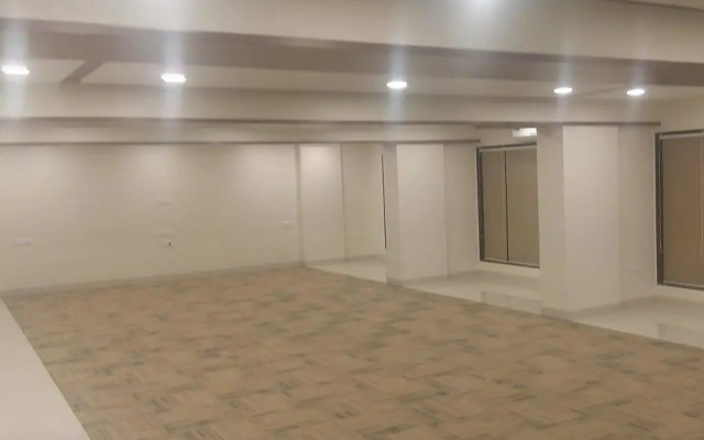 Hotel The Metropole - Phase Ii