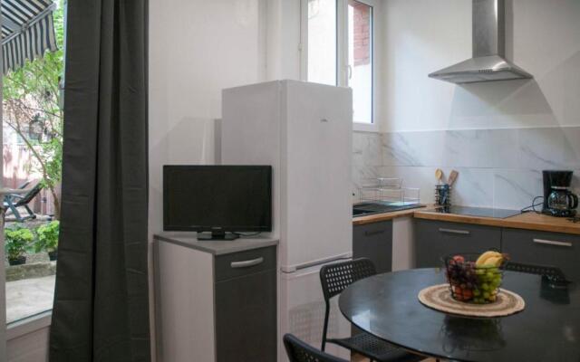 bright 45m with garden in ivry- sur-seine