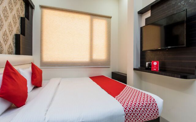OYO 12128 Hotel Sajan Palace