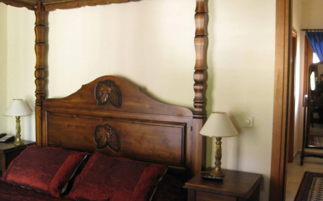 Akritas Ef Zin Villas & Suites