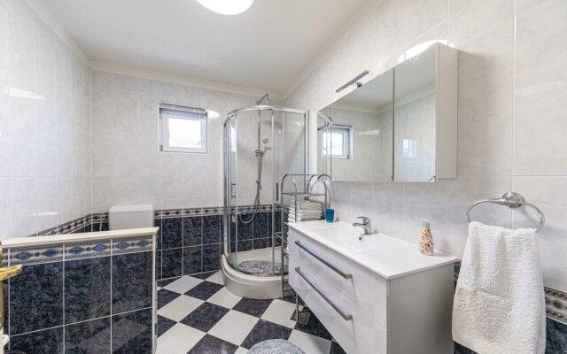 Stunning Home in Kastel Kambelovac With Wifi and 3 Bedrooms