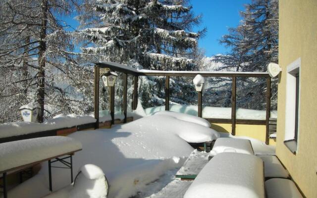 Skihütte Zams Tirol Österreich