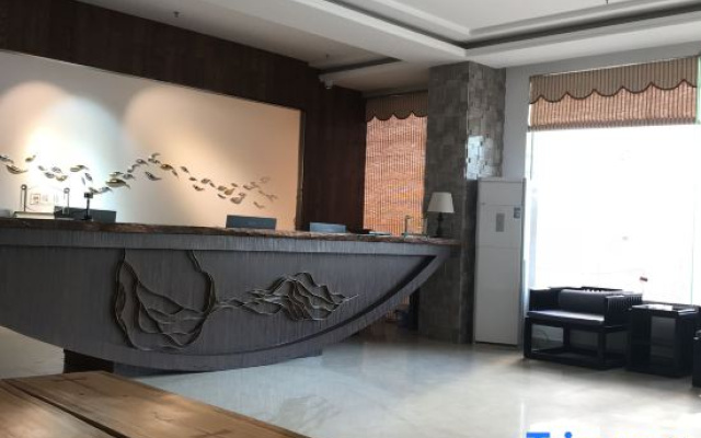 Yangjiang Zhapo Yatao Holiday Hotel